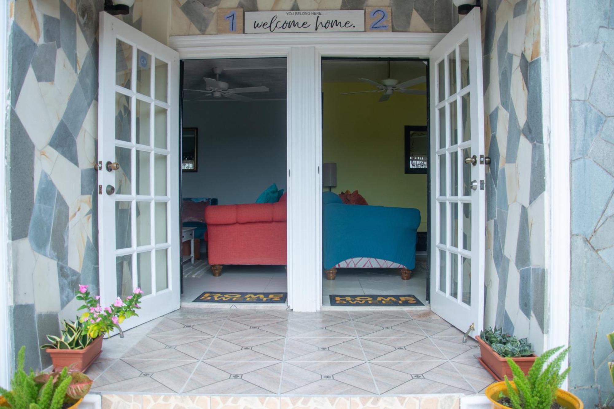 Mountain View Apartments Gros Islet Ngoại thất bức ảnh